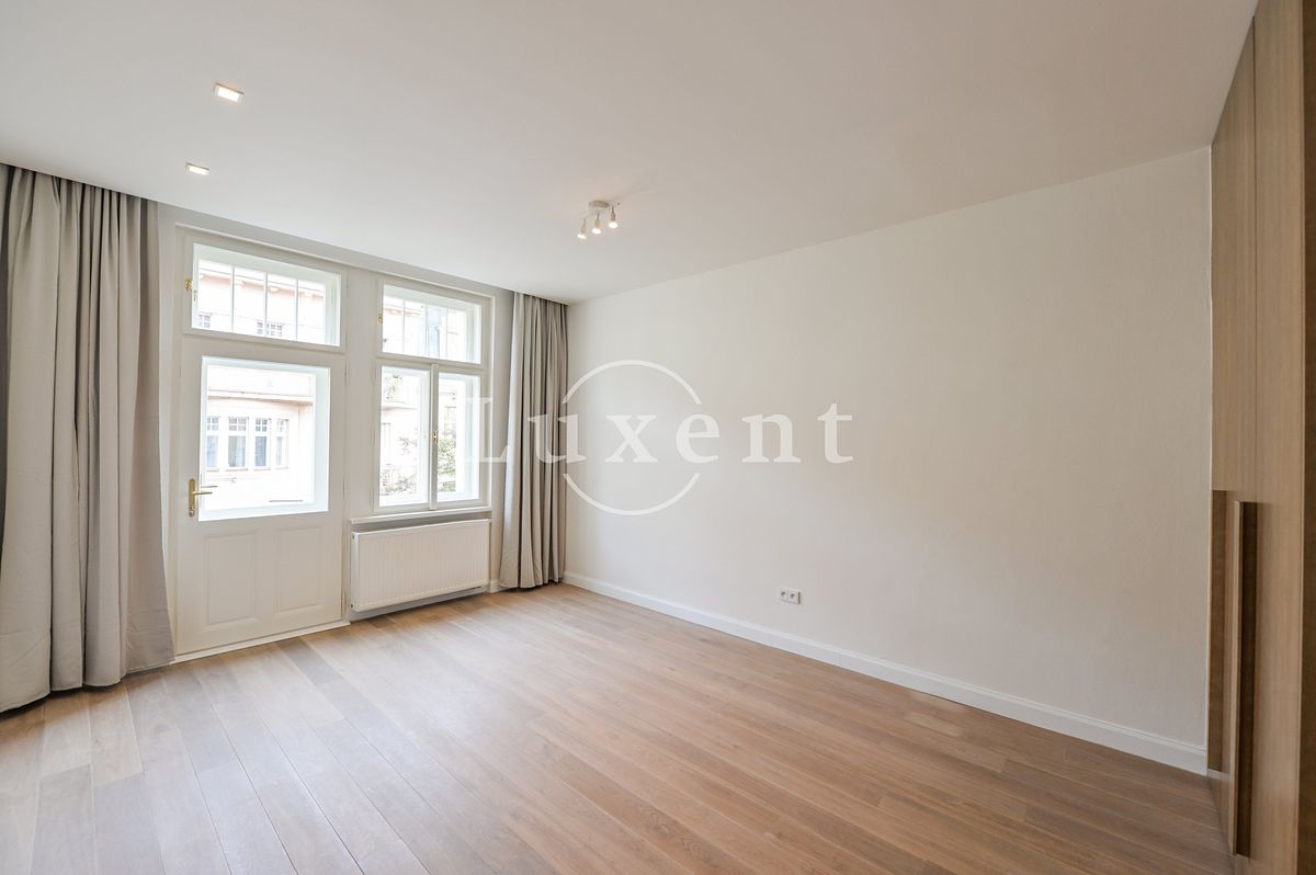 Pronájem bytu 3+kk 93 m² – fotografie 2