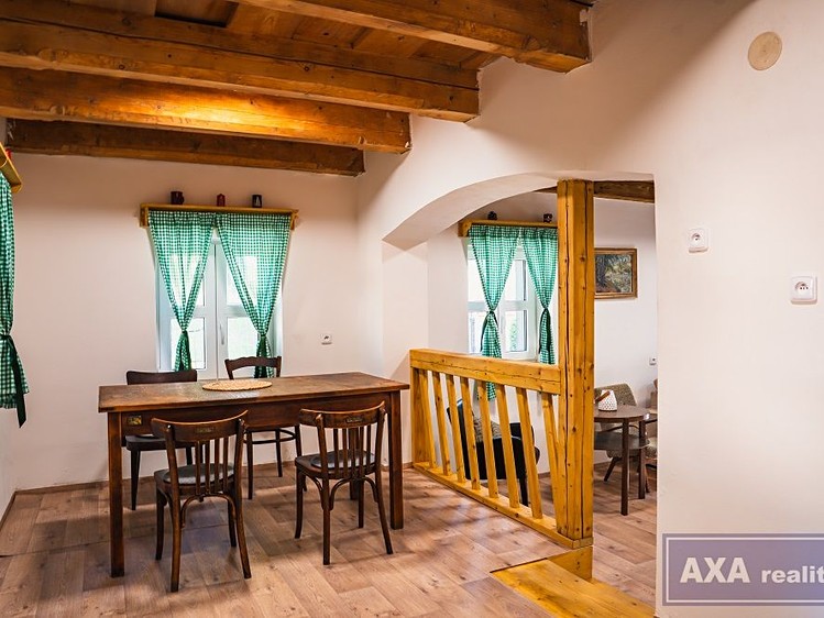 Prodej domu, 280 m² (6 z 24)