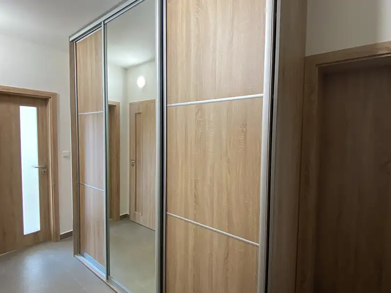 Pronájem bytu 2+1 78 m², Louny – náhled fotky 3