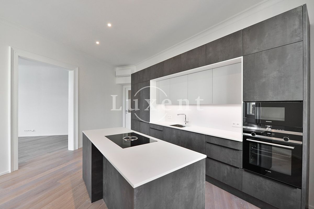 Pronájem bytu 3+kk 137 m² – fotografie 2