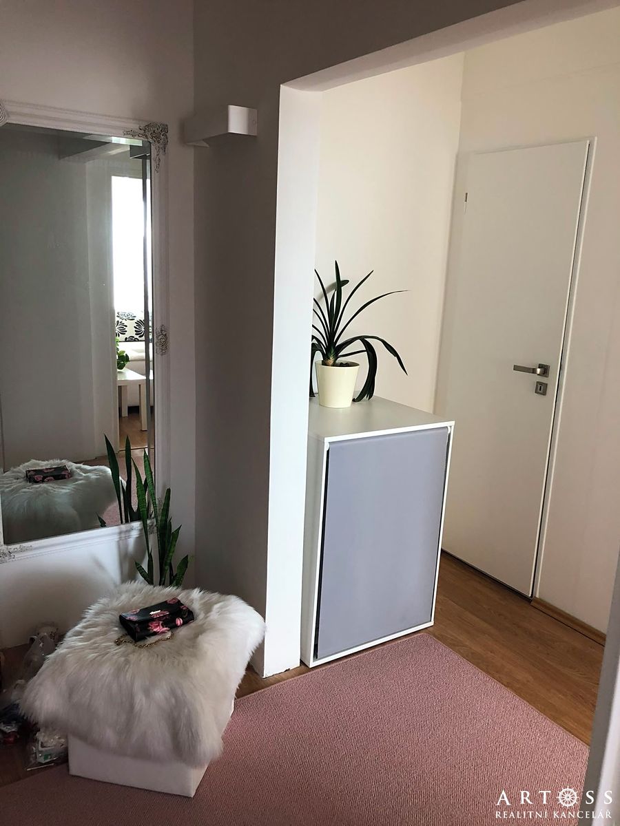 Pronájem bytu 2+kk 40 m² – fotografie 4