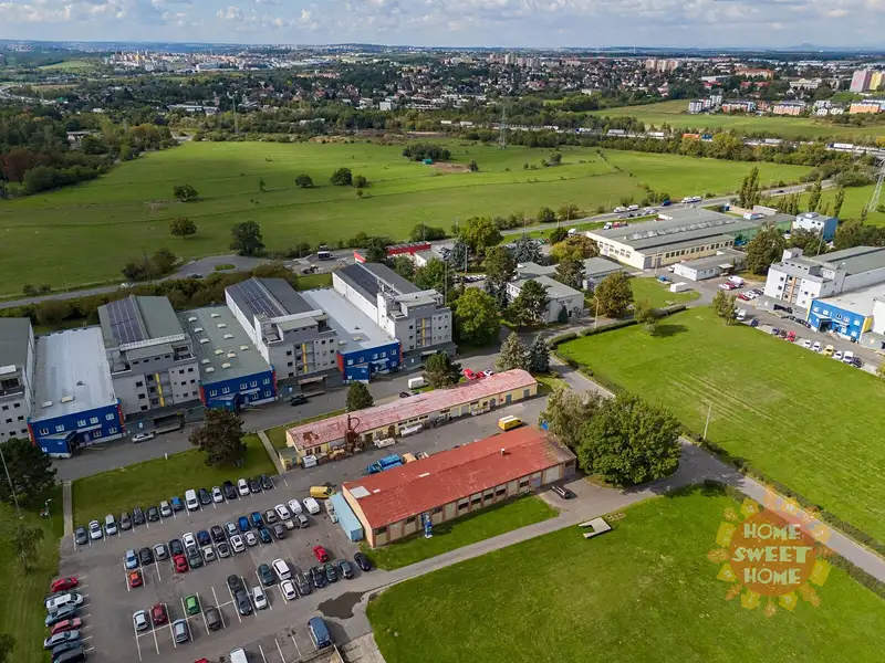 Pronájem skladového prostoru 903 m², Praha – náhled fotky 1