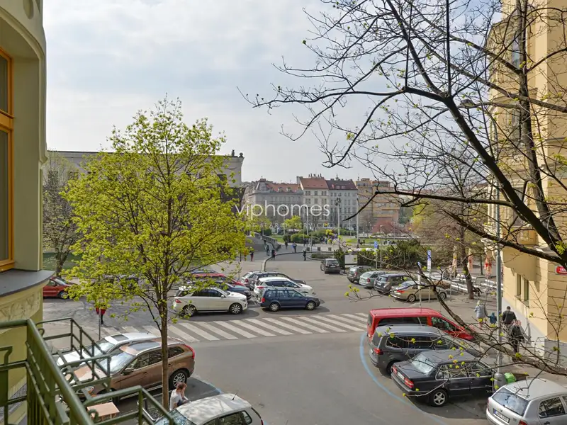 Pronájem bytu 4+kk 137 m², Praha – náhled fotky 2