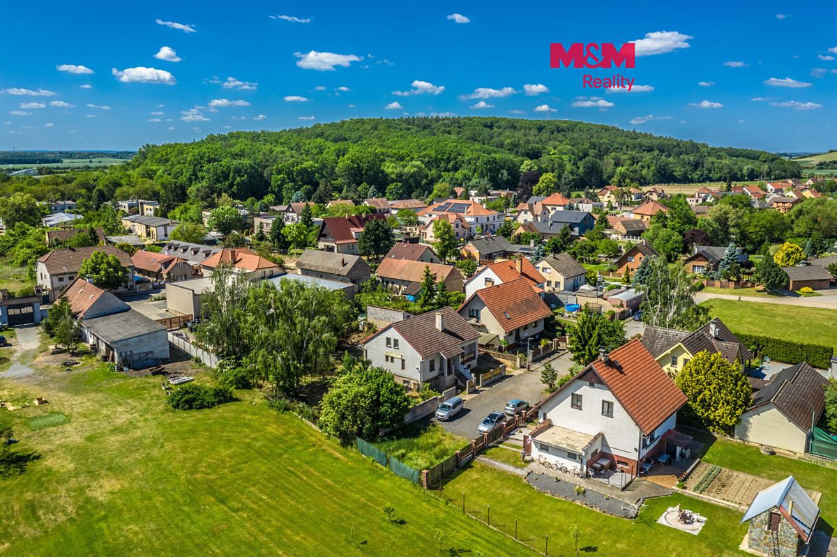 Prodej rodinného domu 135 m², pozemek 943 m², Semice – fotka 1 z 3