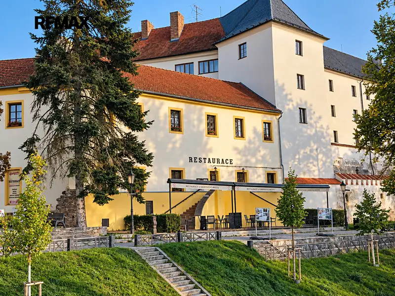 Pronájem restaurace 132 m², Písek – náhled fotky 1