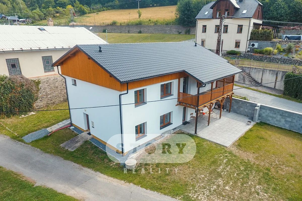 Prodej rodinného domu 217 m², pozemek 543 m²