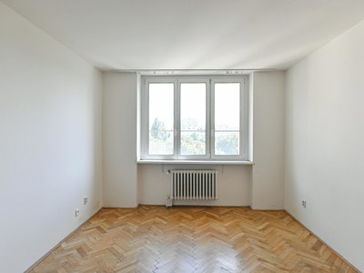 Prodej bytu 3+kk, 84 m² (2 z 16)
