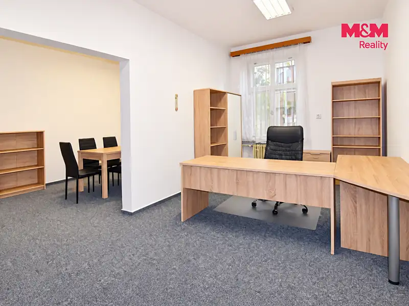 Pronájem kanceláře 31 m², Jičín – náhled fotky 2