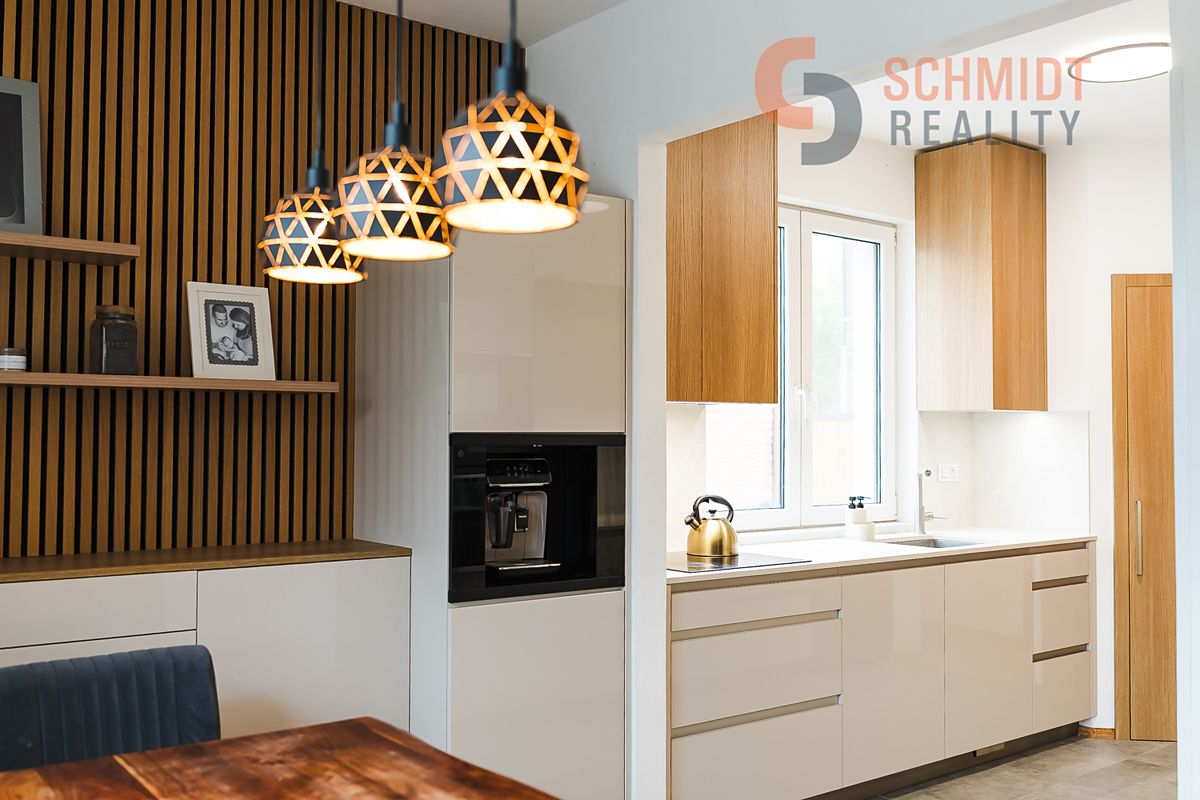 Prodej rodinného domu 178 m², pozemek 500 m², Strachotín – fotka 1 z 3