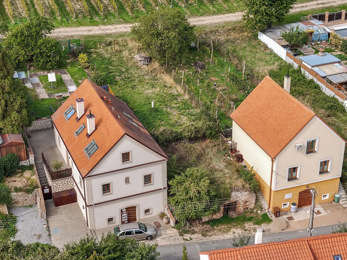 Prodej vinného sklepa 198 m²