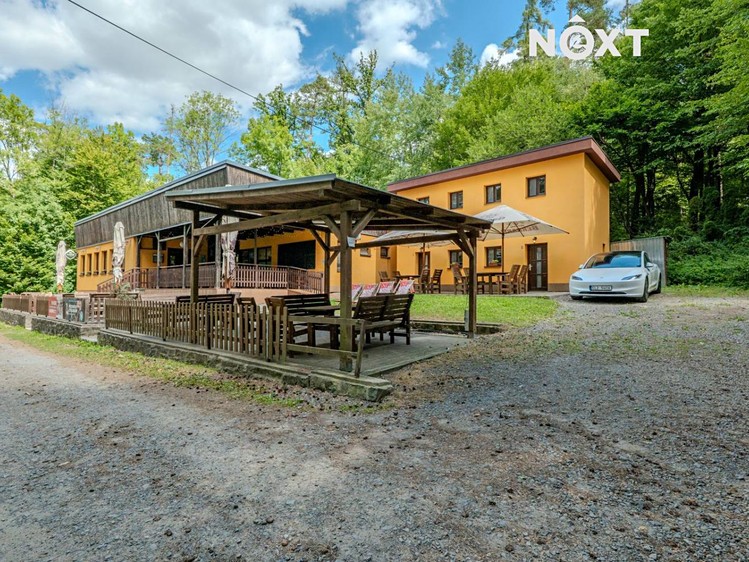 Prodej komerčního prostoru, 304 m² (4 z 21)
