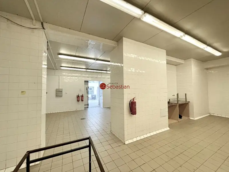 Pronájem skladového prostoru 178 m², Jičín – náhled fotky 3