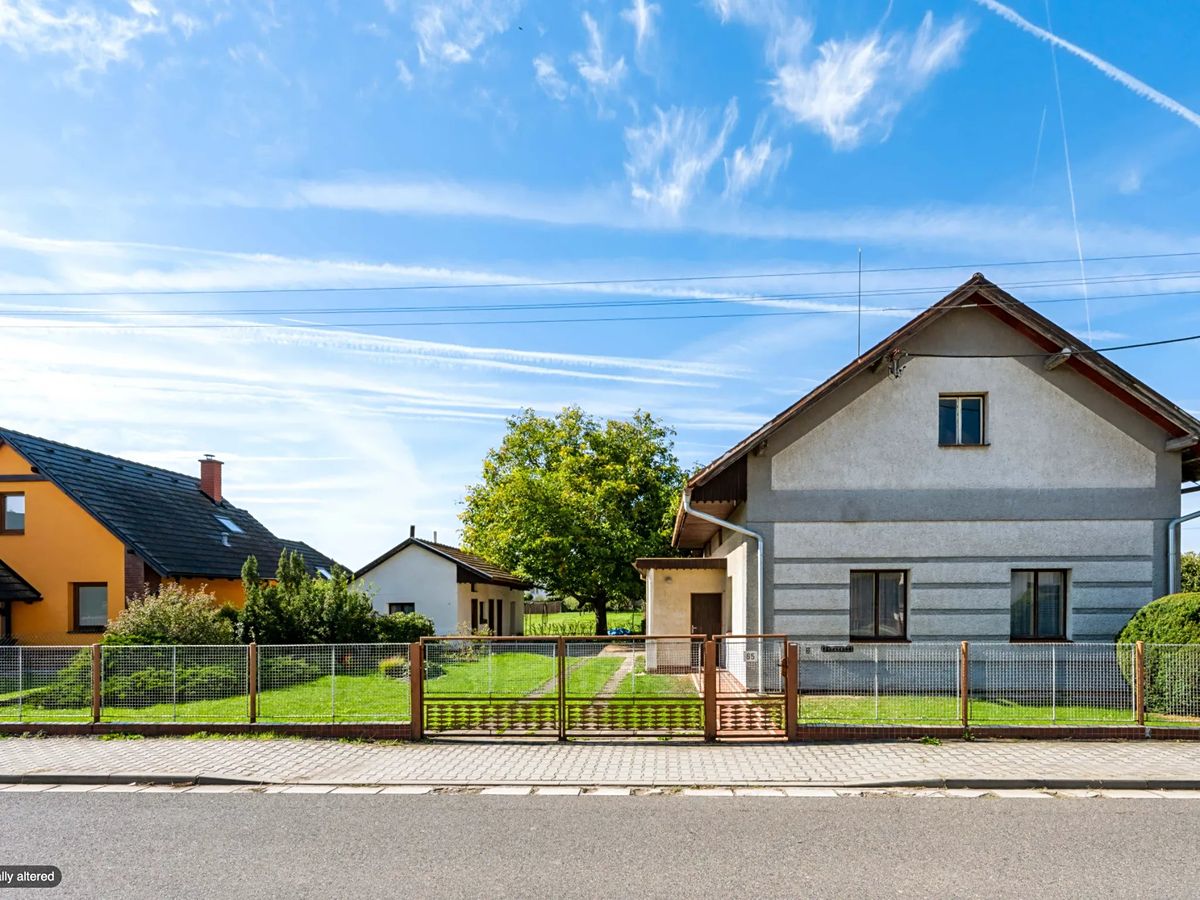 Prodej rodinného domu 84 m², pozemek 1700 m², Pardubice – fotka 1 z 3