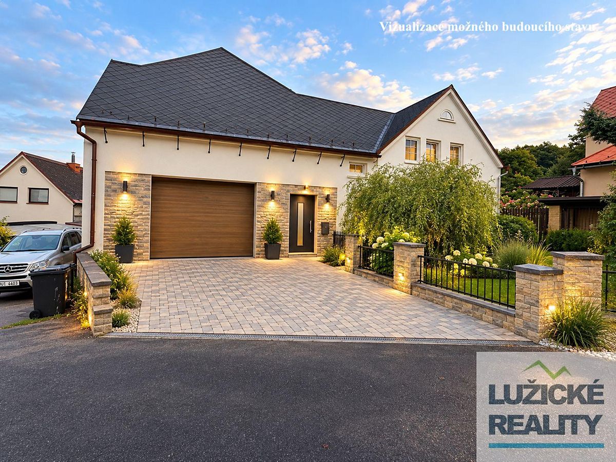Prodej rodinného domu 280 m², pozemek 890 m², Kamenický Šenov – fotka 1 z 3