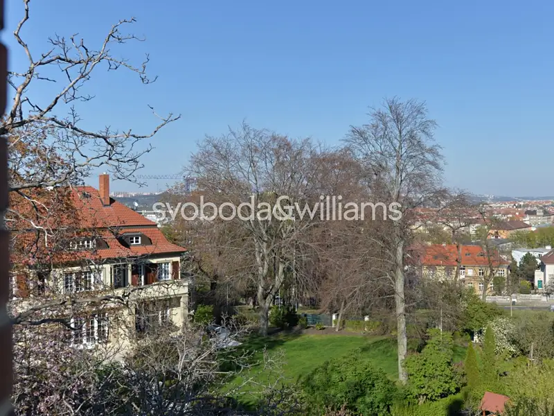 Pronájem bytu 3+1 109 m², Praha – náhled fotky 3