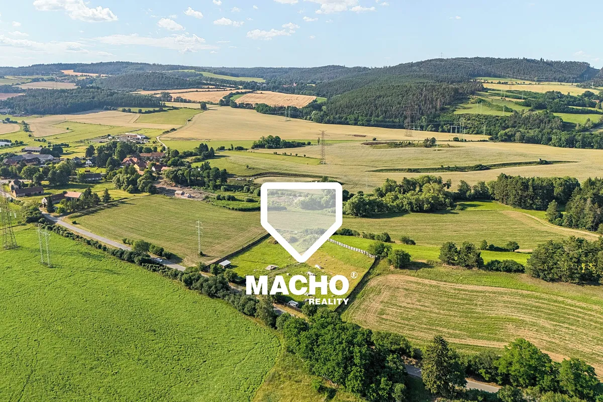 Prodej komerčního pozemku 8640 m²
