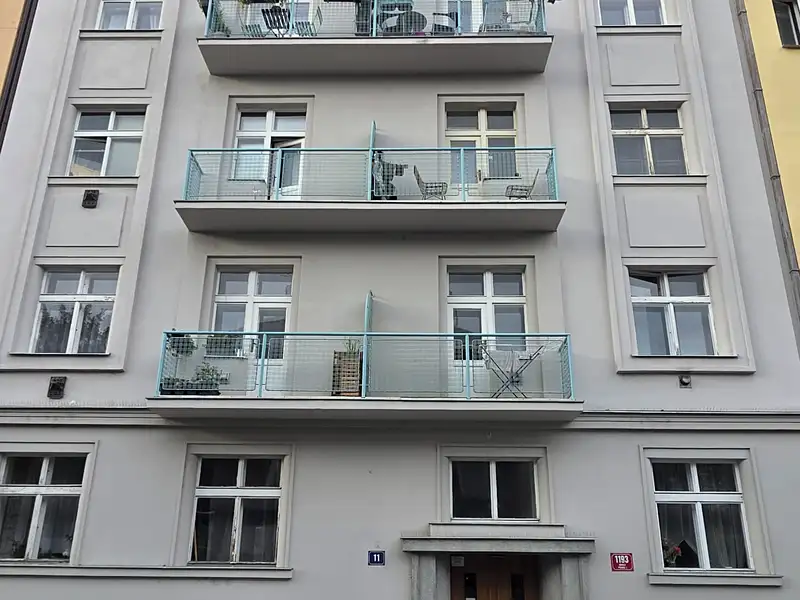 Prodej bytu 1+1 30 m², Praha – náhled fotky 1