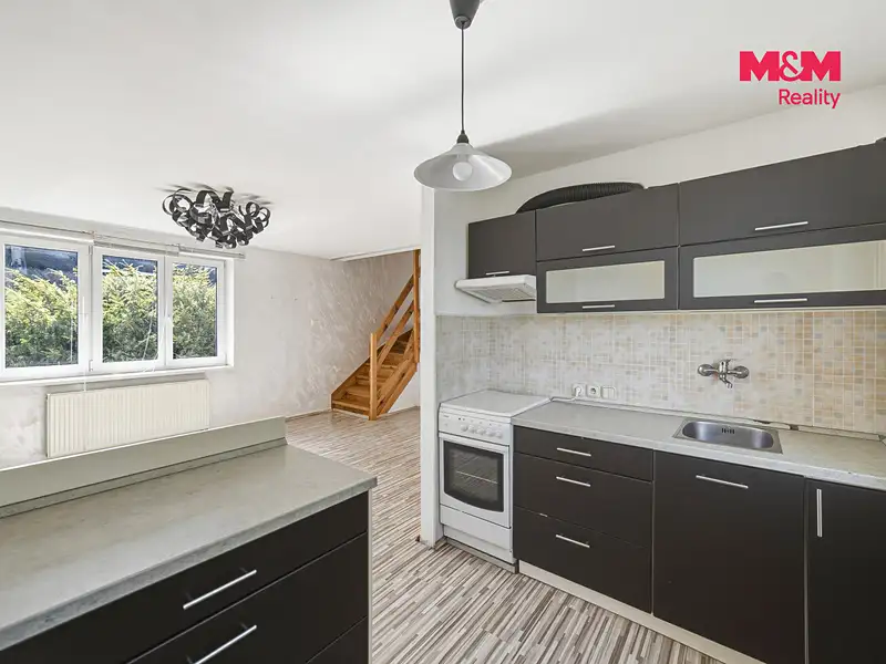 Pronájem rodinného domu 100 m², pozemek 83 m², Dolní Beřkovice – náhled fotky 2