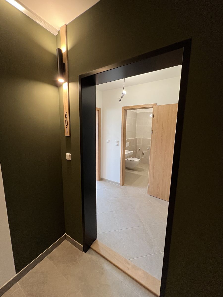 Prodej bytu 1+kk 33 m², Praha – fotka 1 z 3