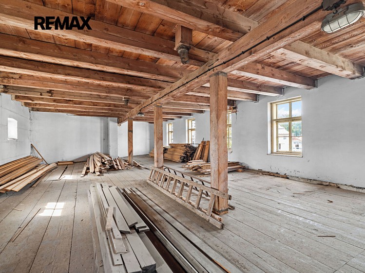 Комерційне приміщення на продаж, 1 123 м² (26 з 30)