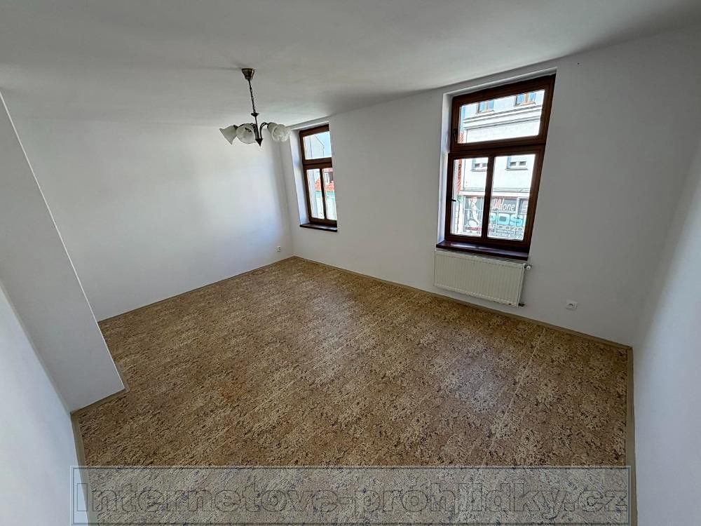 Pronájem bytu 2+1 77 m² – fotografie 4