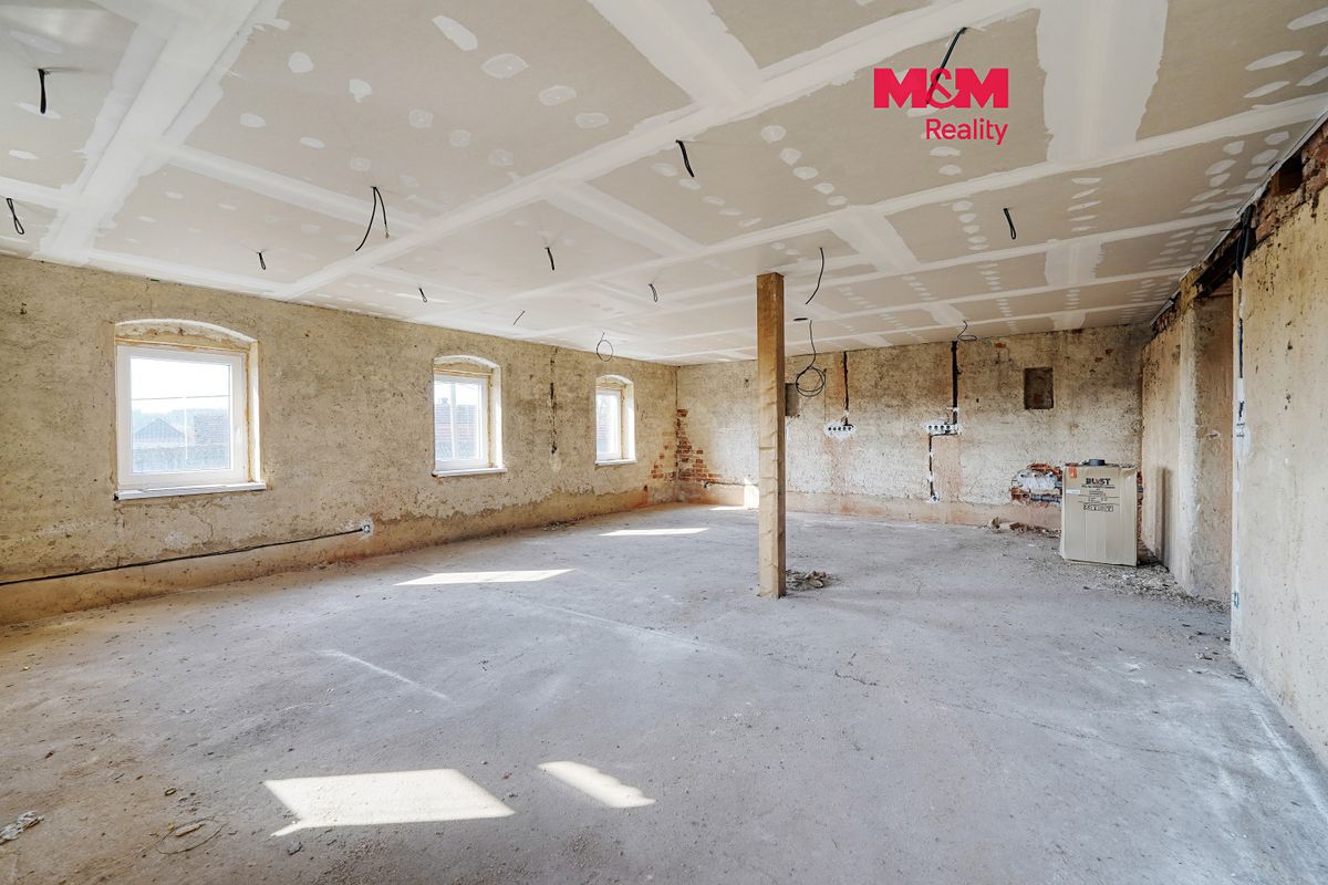 Prodej zemědělské usedlosti 200 m², pozemek 951 m², Mířkov – fotka 1 z 3