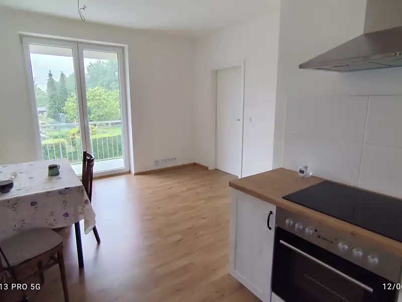 Pronájem bytu 2+kk 42 m², Nová Role – náhled fotky 2