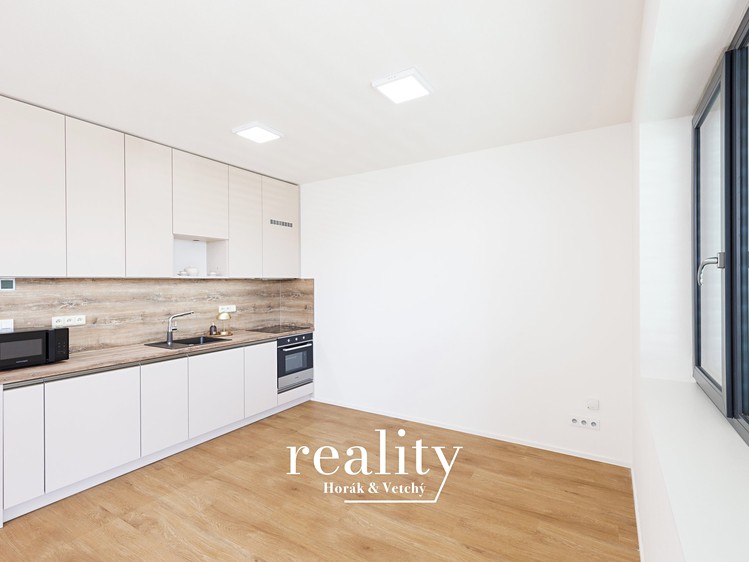 Pronájem bytu 1+kk, 35 m² (13 z 13)