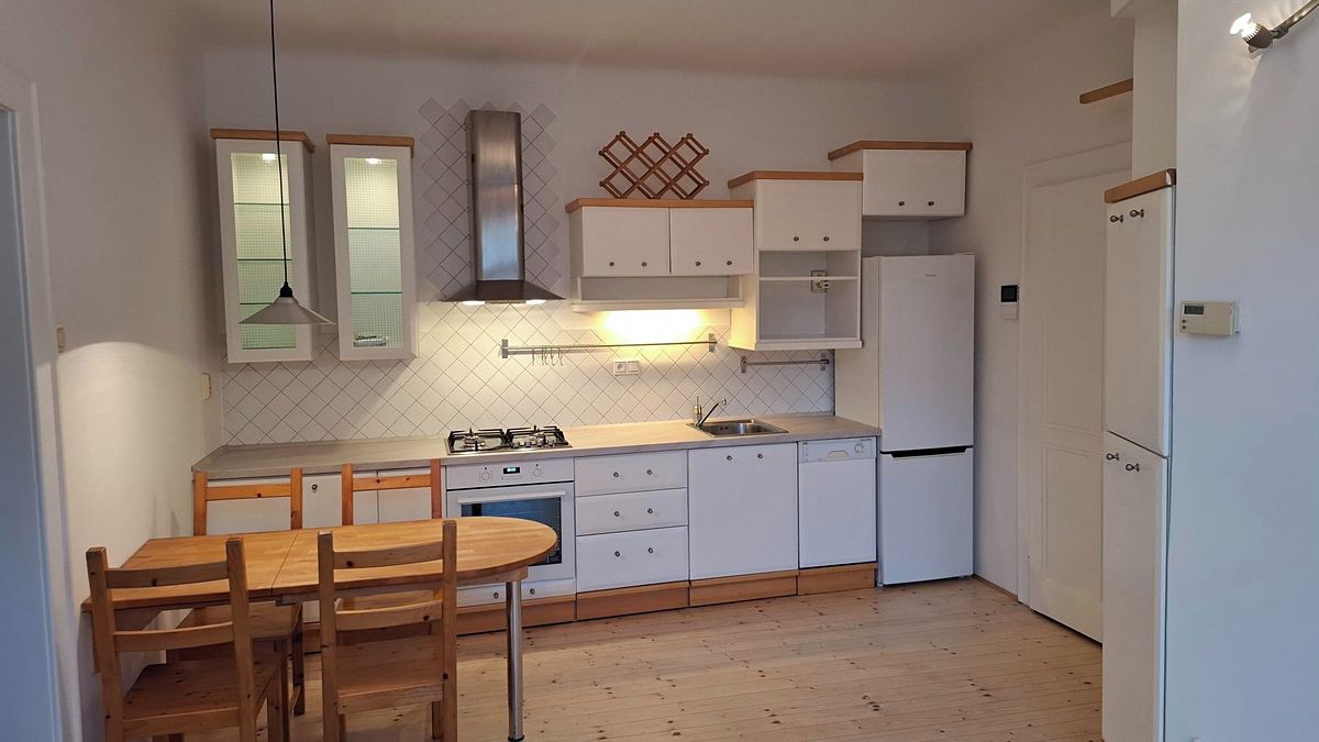 Pronájem bytu 2+kk 54 m², Praha – fotka 1 z 3