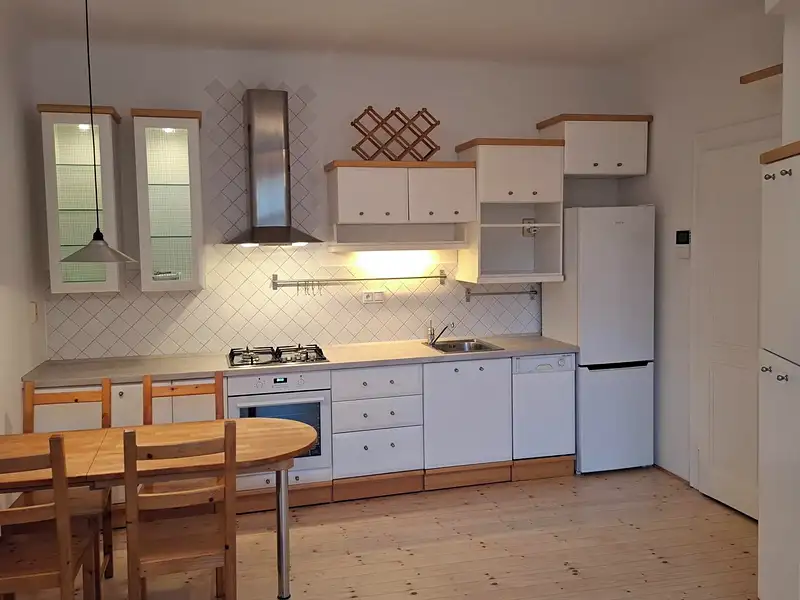 Pronájem bytu 2+kk 54 m², Praha – náhled fotky 1
