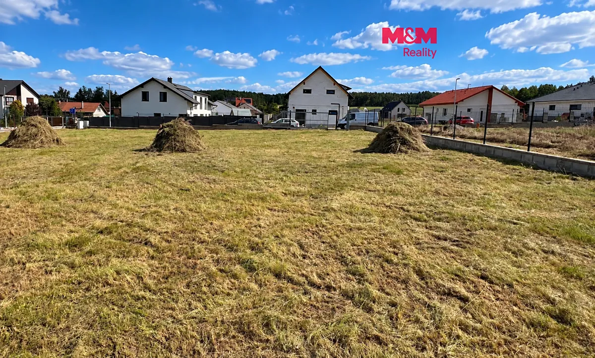 Prodej stavebního pozemku 1036 m²