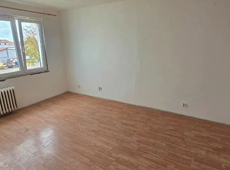Pronájem bytu 2+1 57 m², Cheb – náhled fotky 2