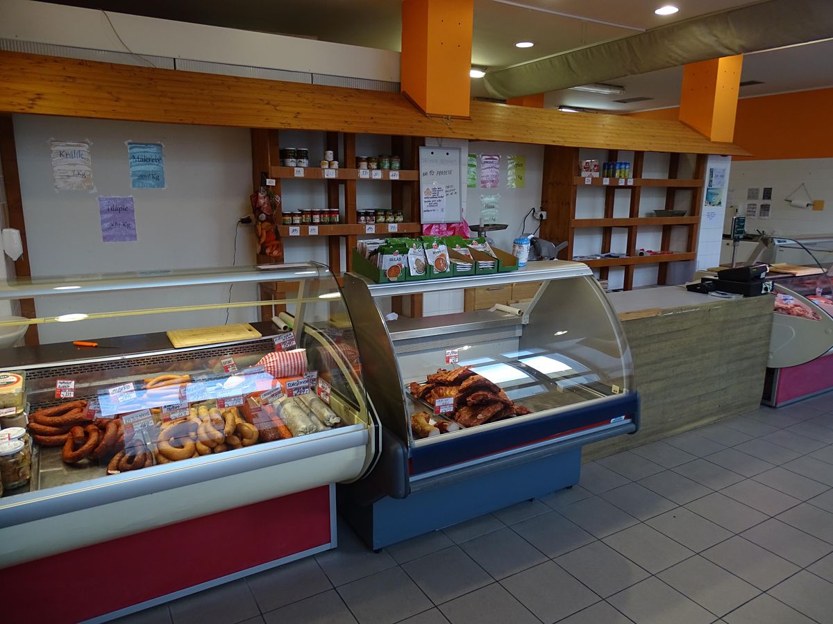 Pronájem obchodního prostoru 140 m², Šternberk – fotka 1 z 3