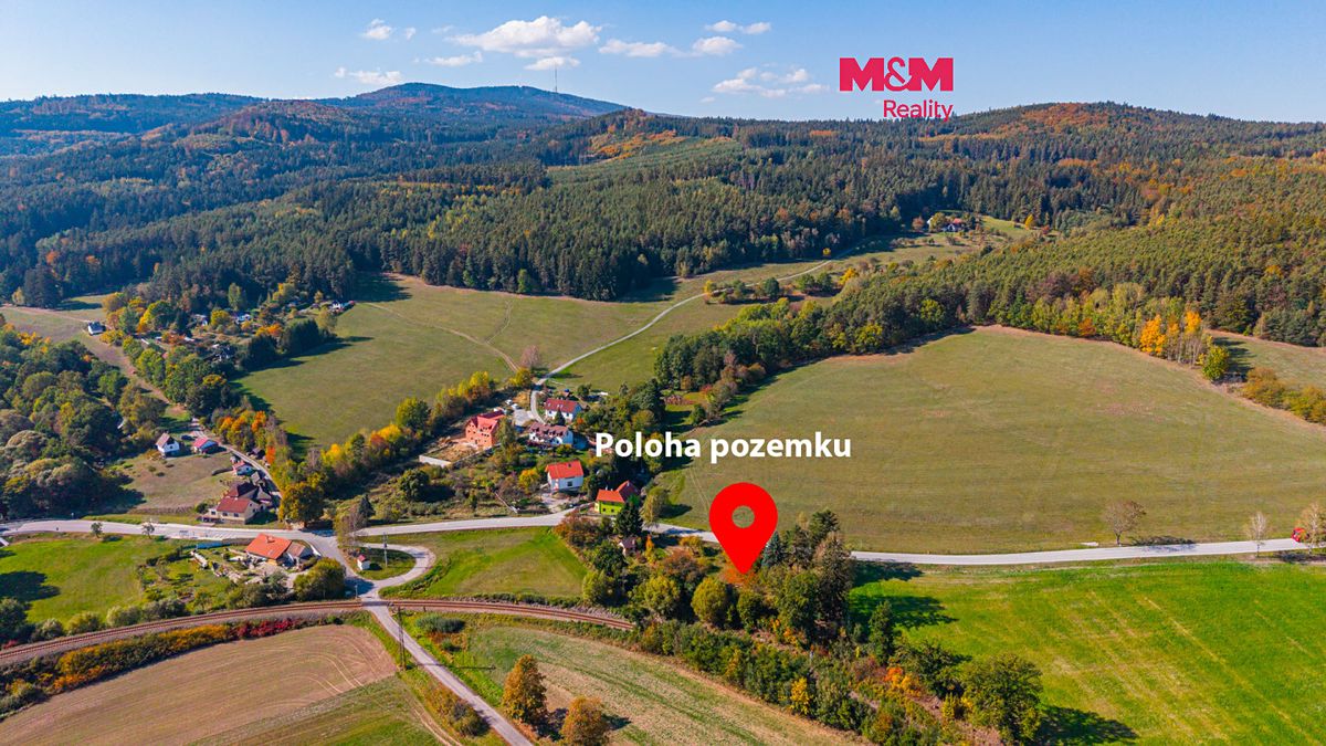 Prodej stavebního pozemku 1647 m², Zlatá Koruna – fotka 1 z 3