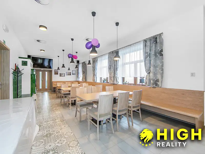 Prodej ubytovacího zařízení 820 m², Dobřany – náhled fotky 2