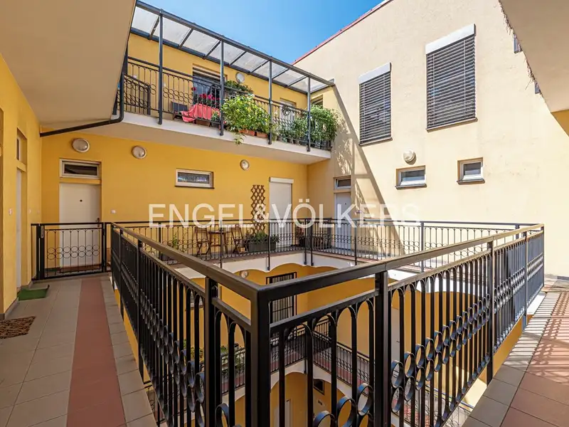 Pronájem bytu 1+kk 29 m², Praha – náhled fotky 3