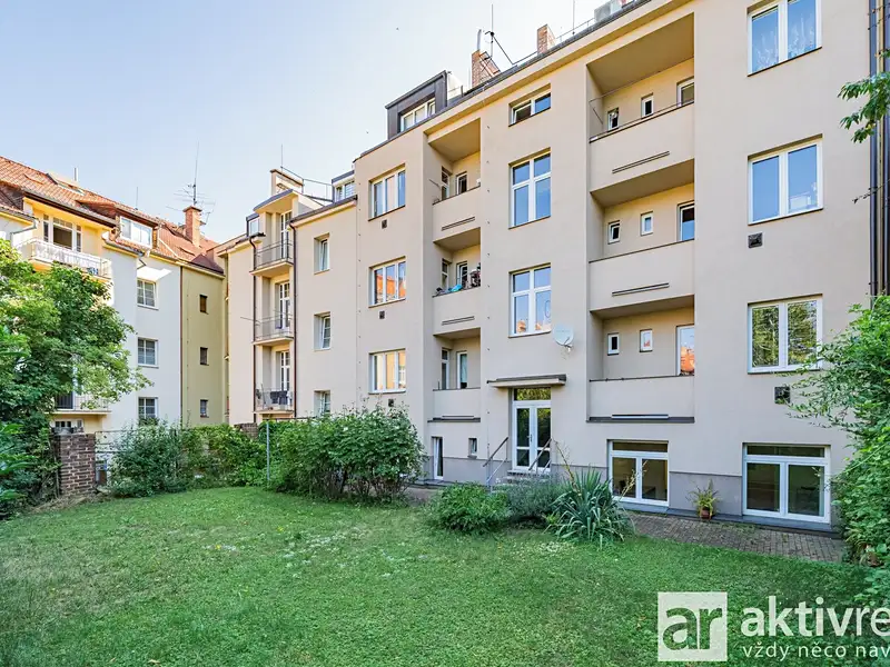 Prodej bytu 2+kk 55 m², Praha – náhled fotky 1