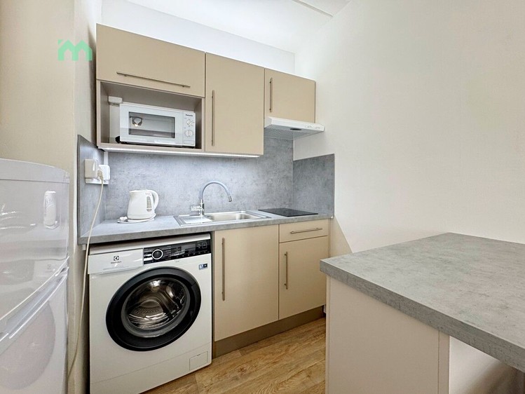 Pronájem bytu 2+kk, 36 m² (5 z 43)