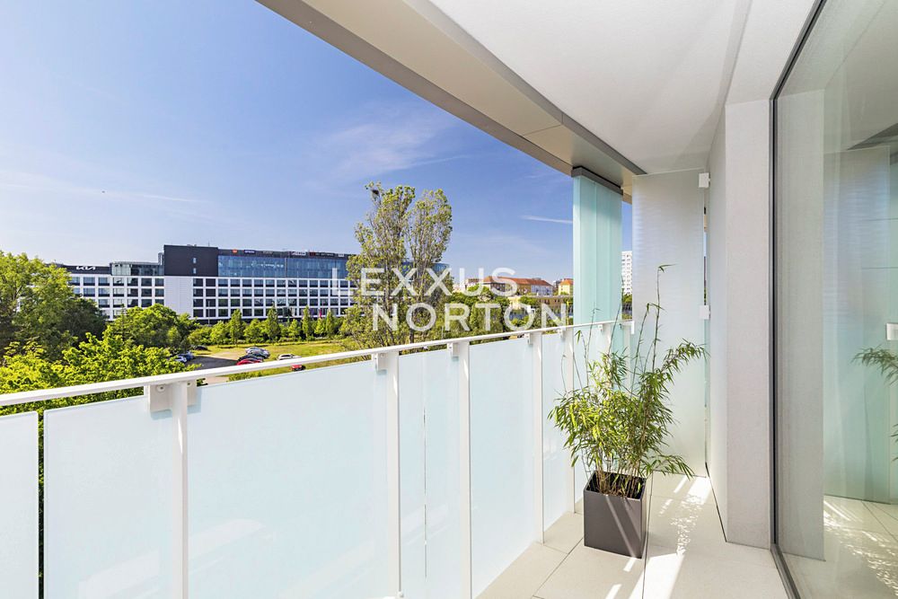 Pronájem bytu 1+kk 32 m² – fotografie 3