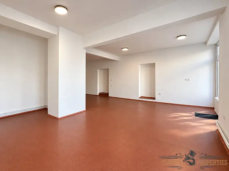 Pronájem obchodního prostoru 60 m², Pardubice – náhled fotky 1
