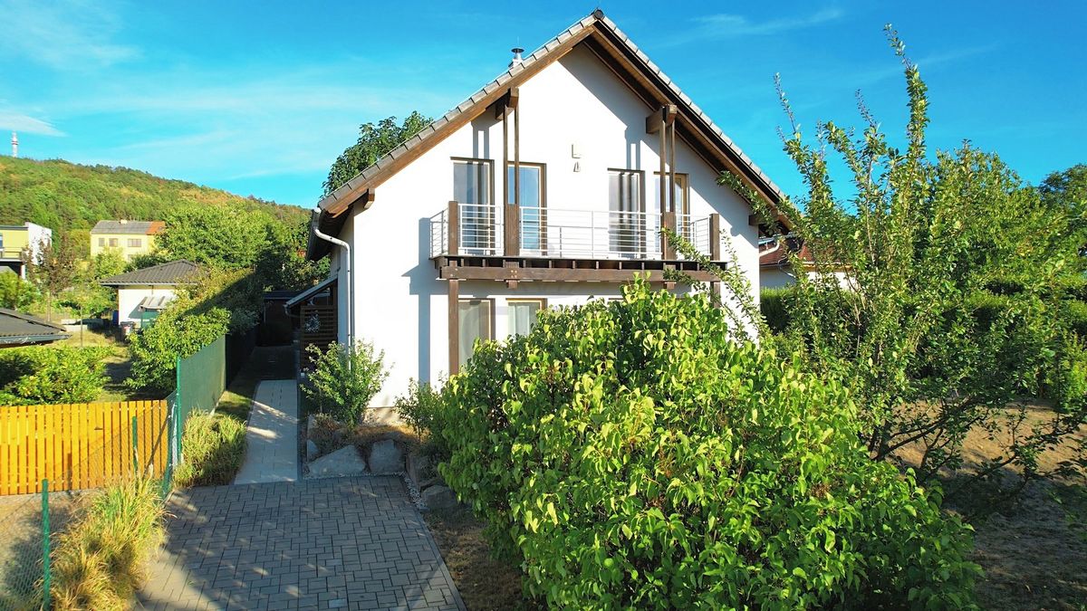 Prodej rodinného domu 158 m², pozemek 1349 m², Čebín – fotka 1 z 3