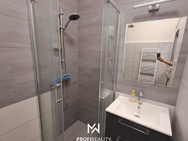 Pronájem bytu 3+1, 77 m² (8 z 9)