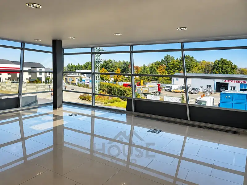 Pronájem kanceláře 70 m², Světice – náhled fotky 1