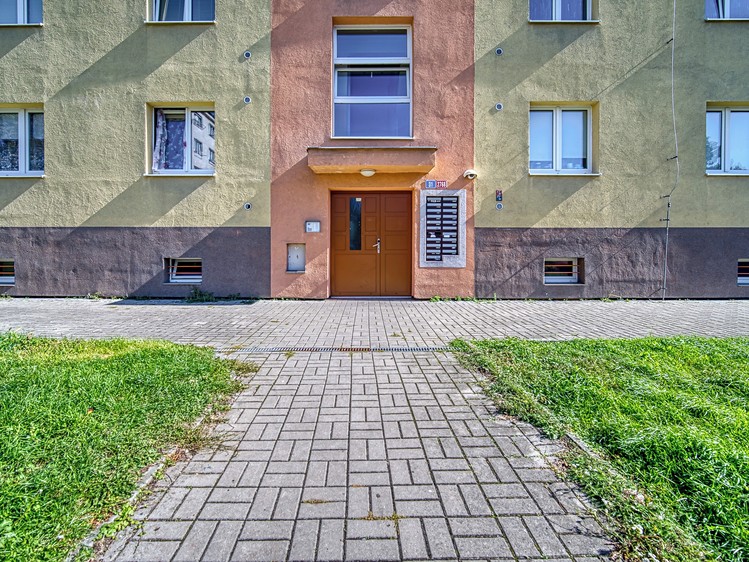 Pronájem bytu 2+1, 55 m² (32 z 34)