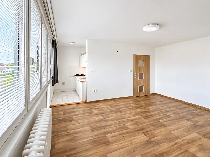 Prodej bytu 1+kk 26 m², Pardubice – náhled fotky 2