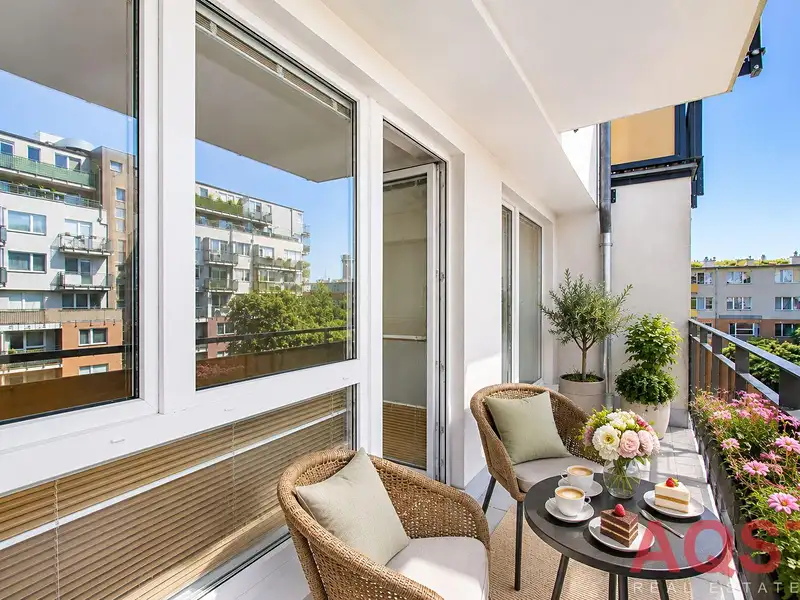 Prodej bytu 2+kk 55 m², Praha – náhled fotky 1
