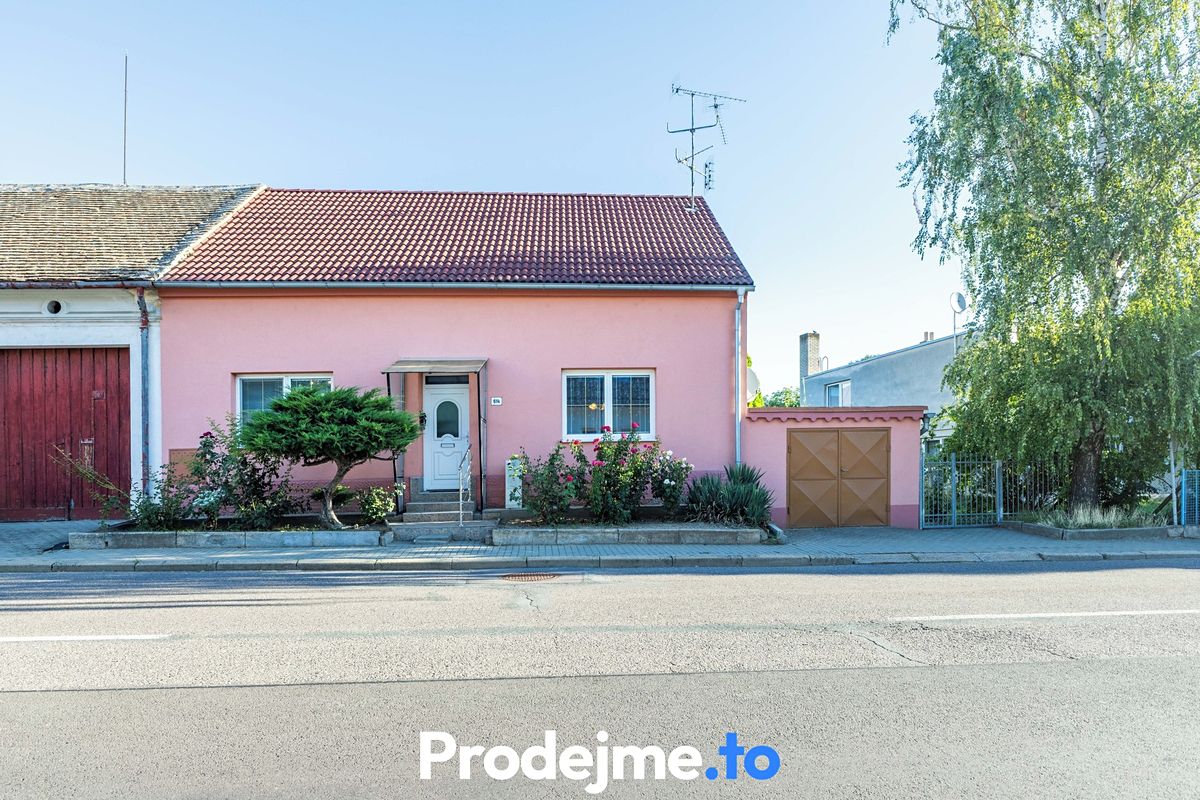 Prodej rodinného domu 104 m², pozemek 700 m², Hrušovany nad Jevišovkou – fotka 1 z 3