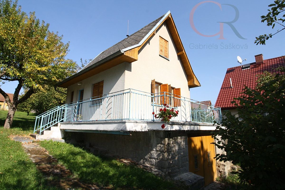 Prodej chaty 44 m², pozemek 324 m², Řenče – fotka 1 z 3