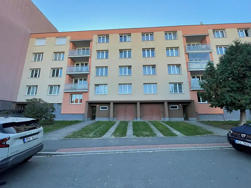 Prodej bytu 2+1 62 m², Klatovy – náhled fotky 2