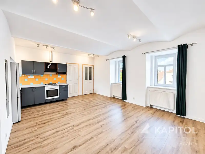 Pronájem bytu 1+kk 31 m², Praha – náhled fotky 1